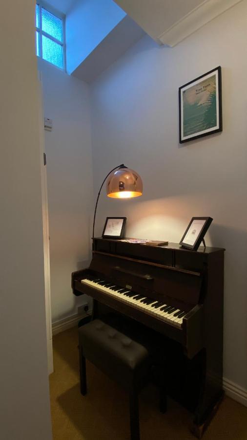 Spacious Luxury Flat In Swanage, Close To Beach With Parking Exterior photo